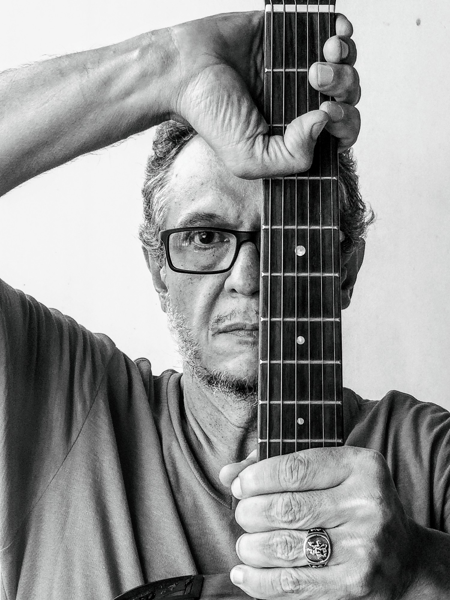 Show  e livro de João Moraes na Semana Sampaio, em Cachoeiro