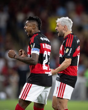 Flamengo goleia Independiente Medellín por 4 a 1 na Copa Libertadores