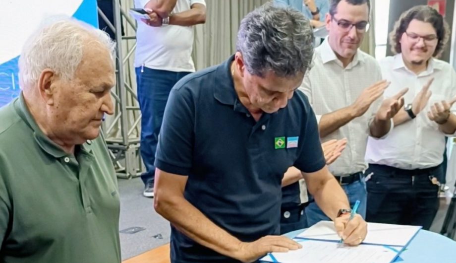 Prefeito e governador assinam ordens de serviço para Parque da Ilha da Luz e Parque de Exposições de Cachoeiro