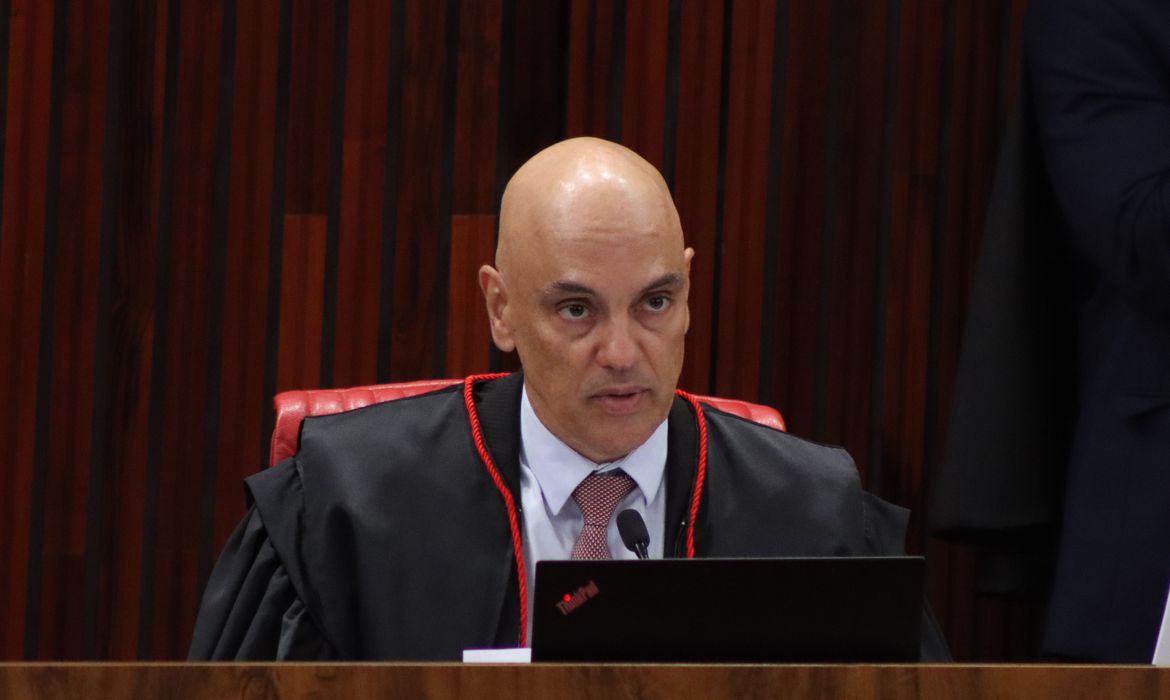 Brasília, (DF) – 01/08/2023 -  O presidente da Corte, ministro Alexandre de Moraes, participa da abertura da  sessão plenária do segundo semestre forense de 2023, Foto Valter Campanato/Agência Brasil.